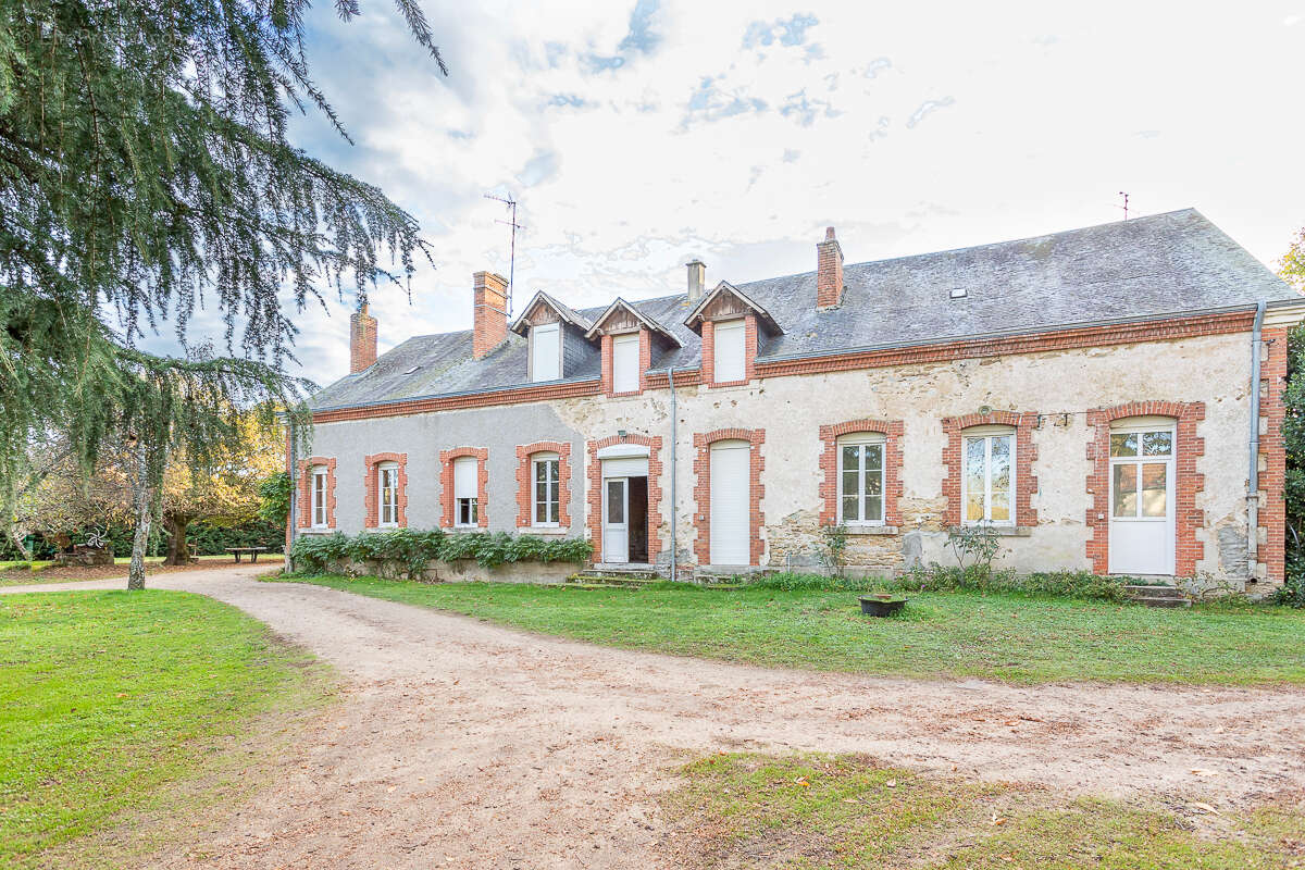 Propriété d'agrément Thenioux 9 pièces 250 m2 - photo 2