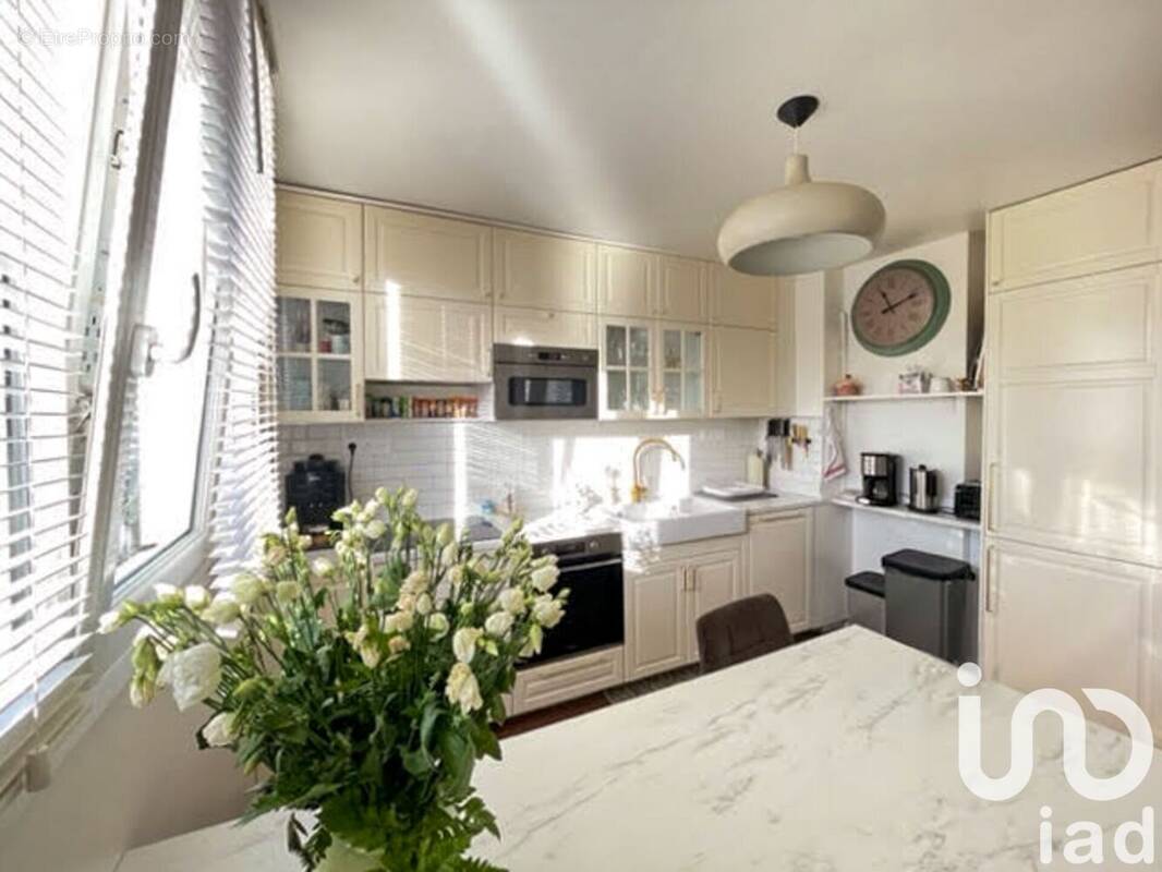 Photo 1 - Appartement à MARGENCY