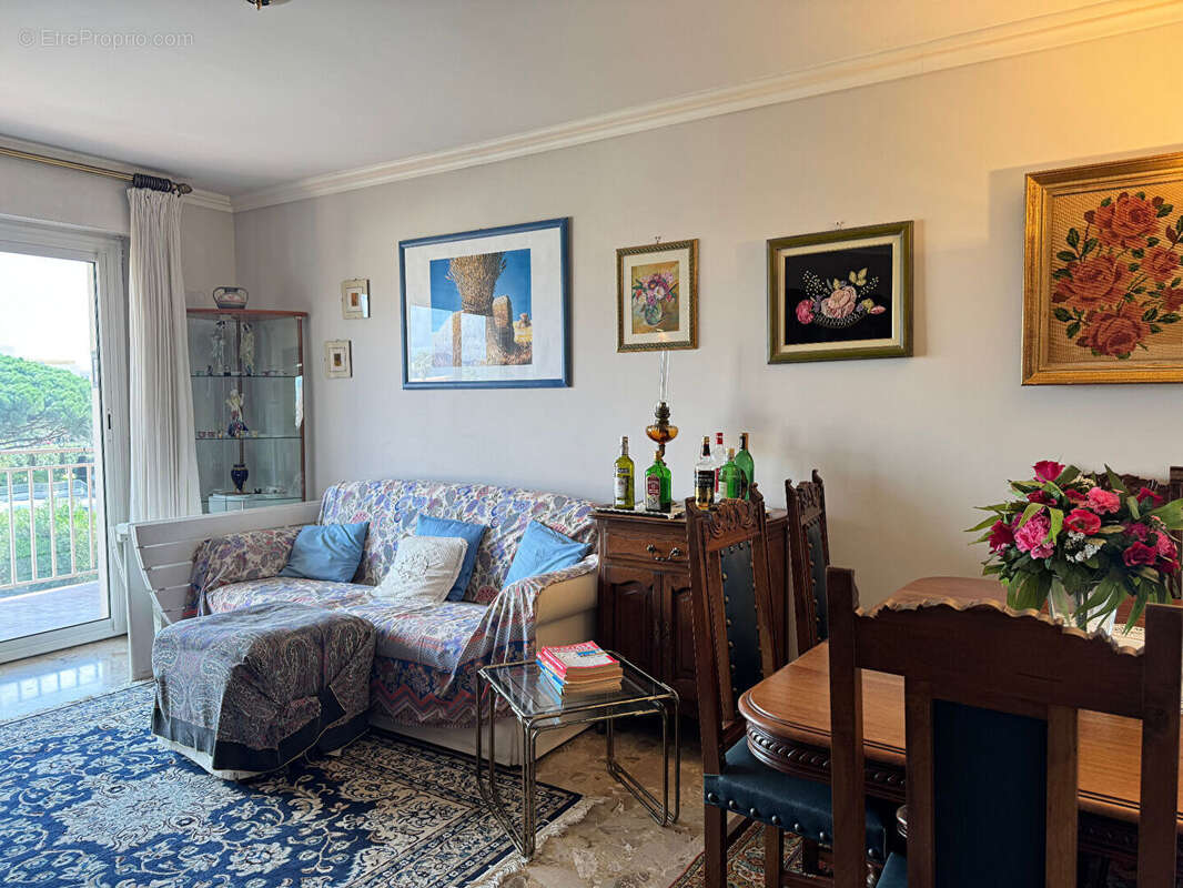 Appartement à FREJUS