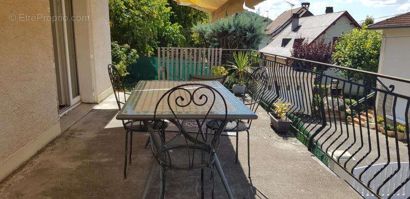 Maison à VILLEFRANCHE-DE-ROUERGUE