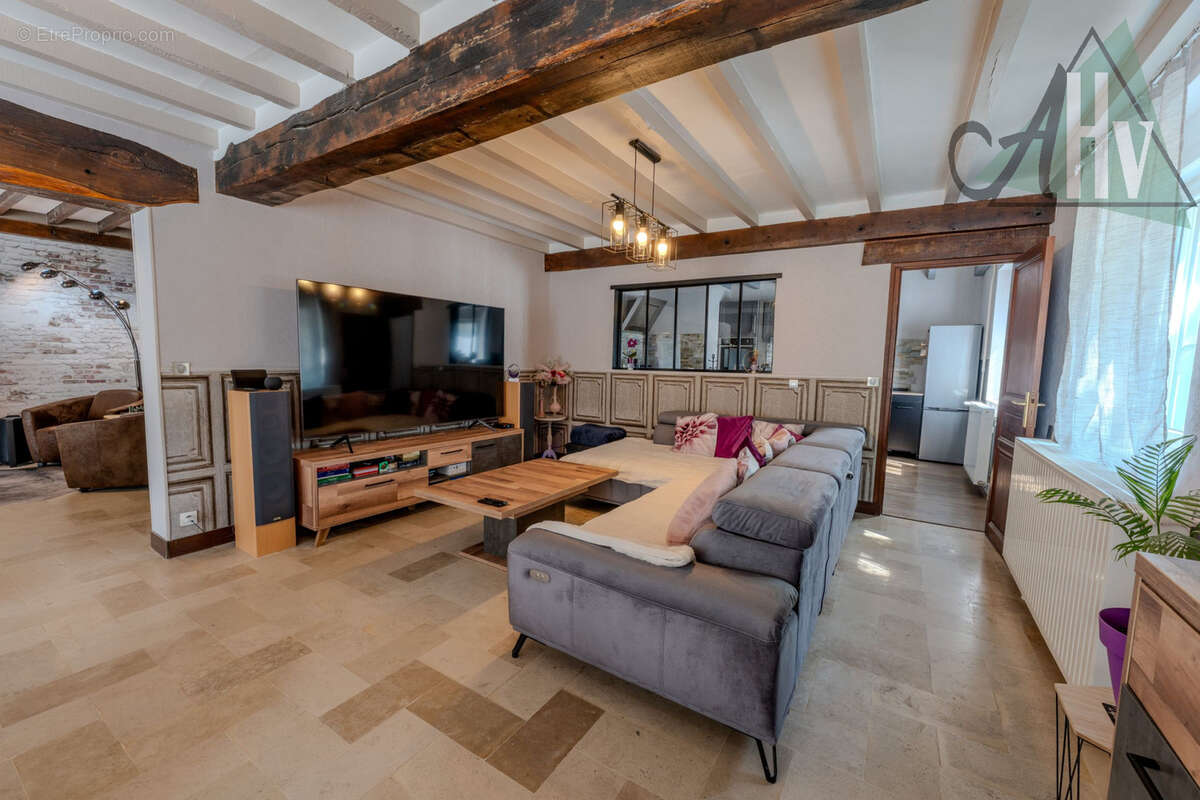 89 - Propriété d'exception, 9 pièces 250 m2 environ, 2500 m2 terrain - photo 3