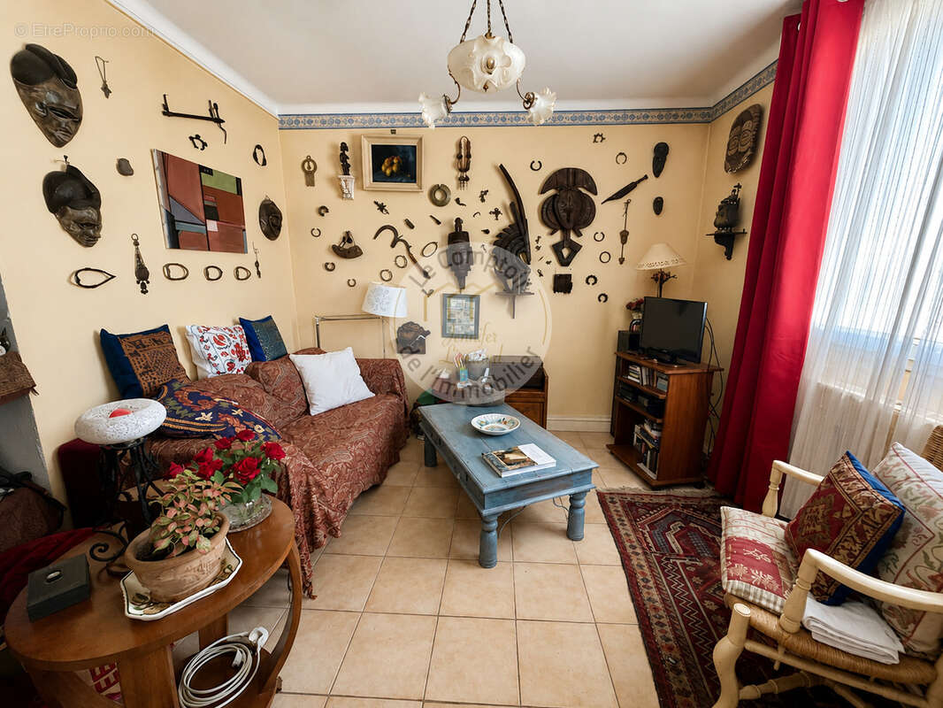 Appartement à MARSEILLE-9E