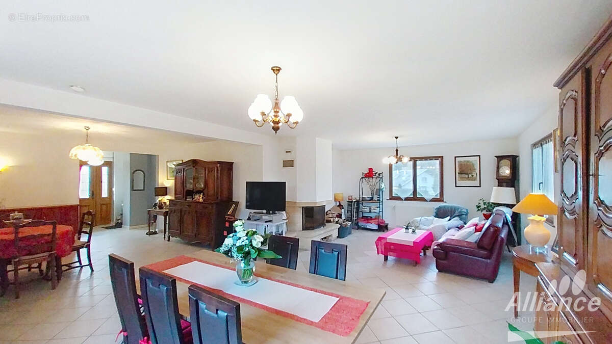 Maison à VETRIGNE