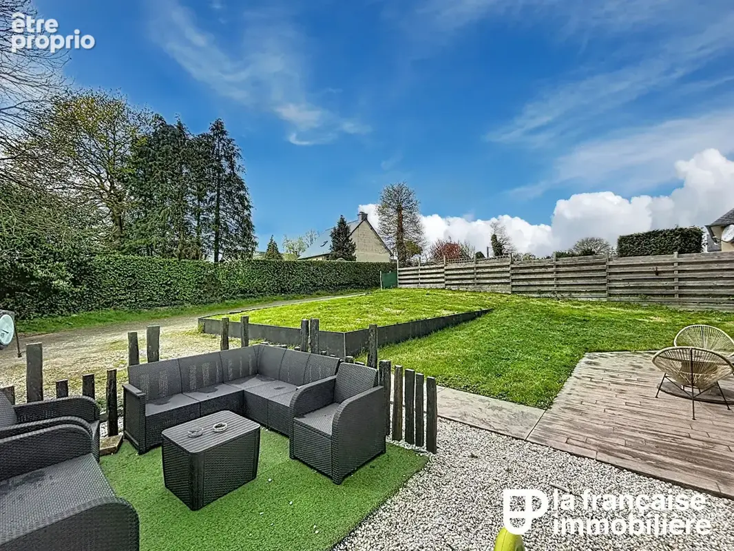 A VENDRE - SAINT-THURIAL - maison récente 112.70 m² - 918 m² de terrain - photo 3