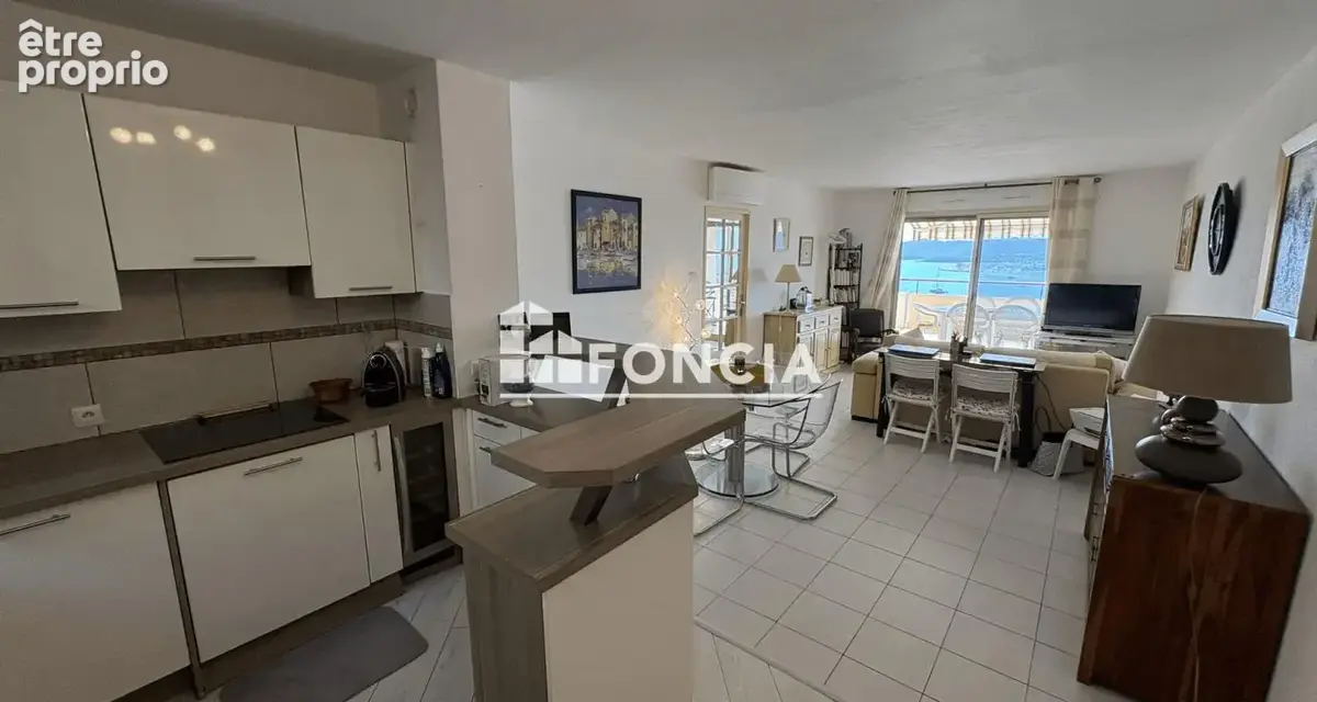COUP DE CŒUR – Un appartement rare dans un cadre privilégié T3 rénové avec vue mer exceptionnelle – - photo 3