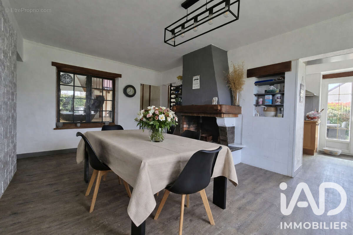 Maison 256 m² à Dammarie  - photo 4
