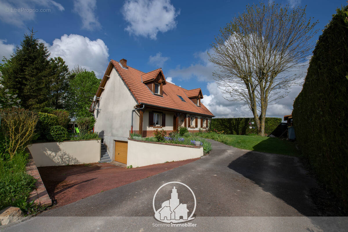 Maison à SAINT-VAAST-EN-CHAUSSEE