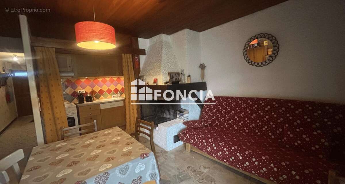 À vendre – T2 avec balcon, cave et parking – Ancelle - photo 3
