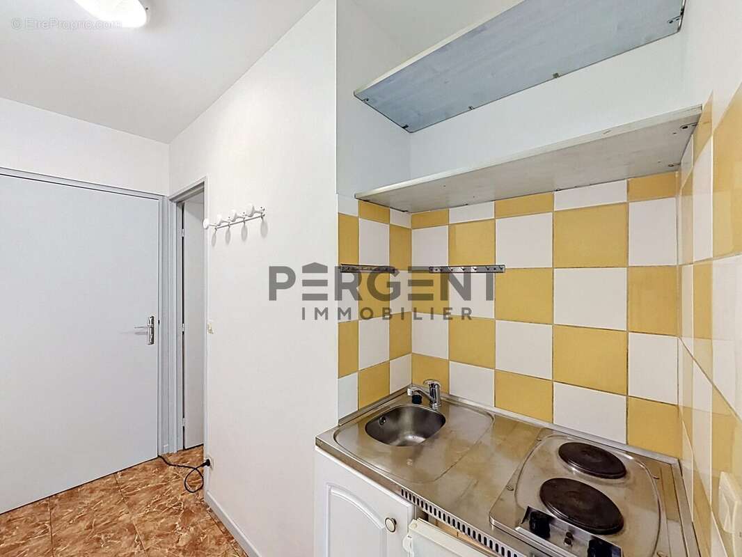 Appartement 19 m² à Charleville-Mezieres  - photo 4