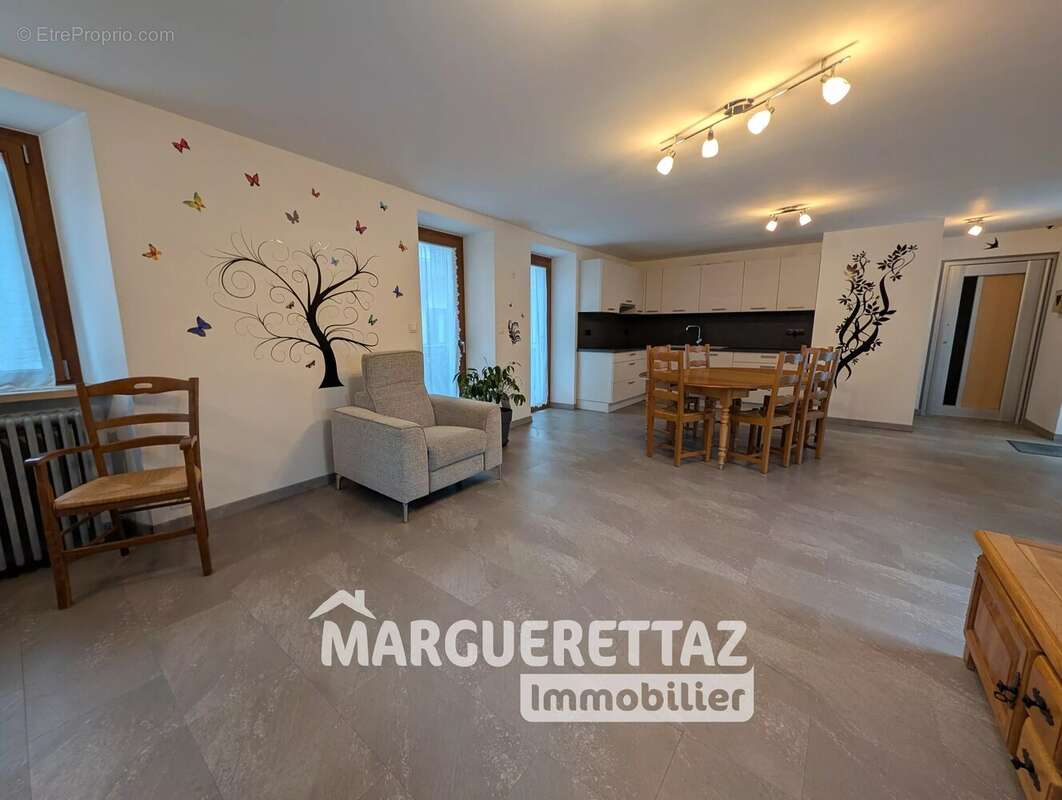 Maison à BOEGE
