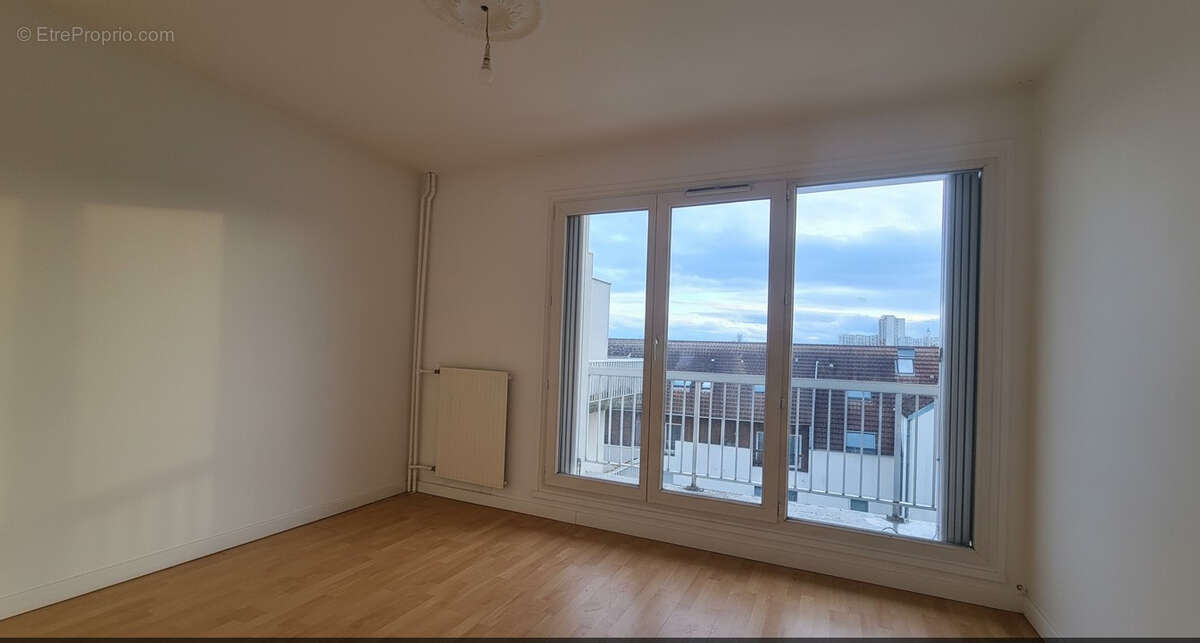 Appartement à THIAIS