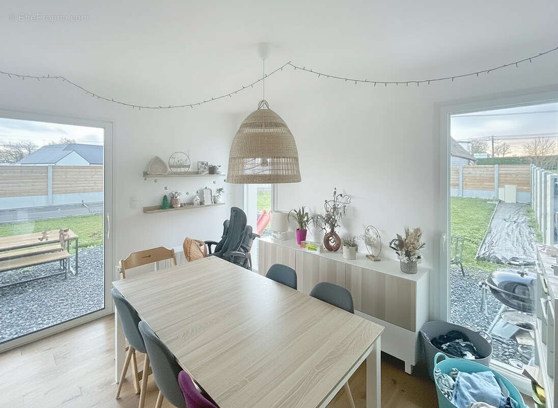 Maison à QUETTREVILLE-SUR-SIENNE