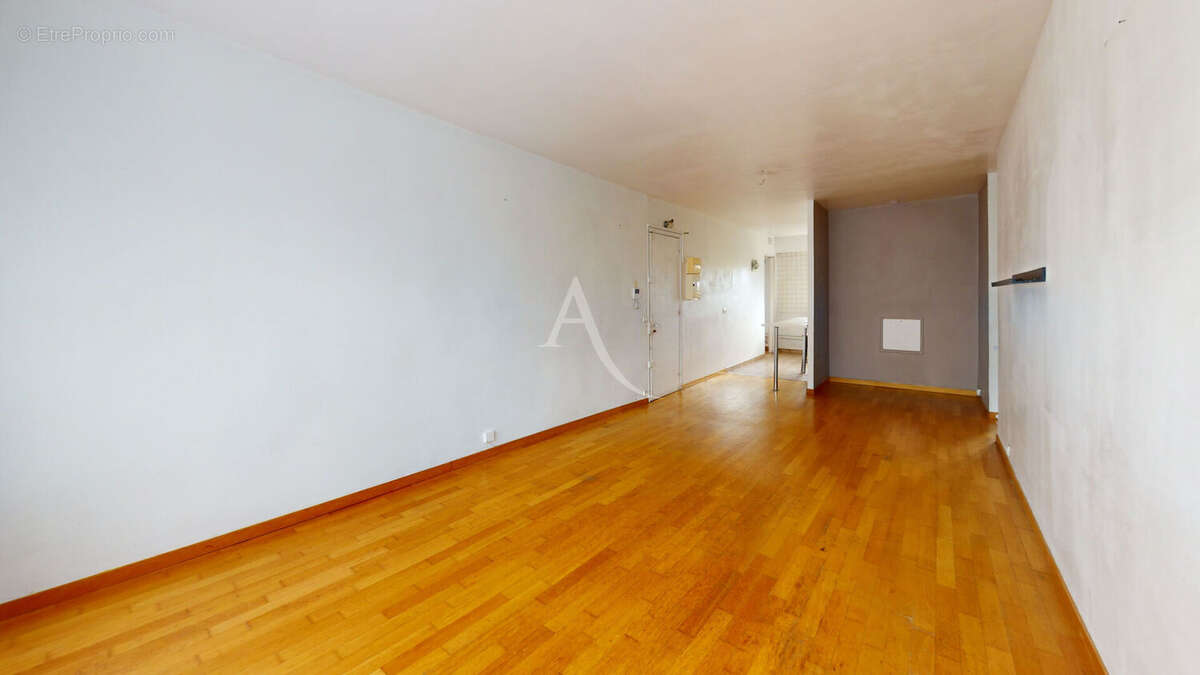Appartement à CHILLY-MAZARIN