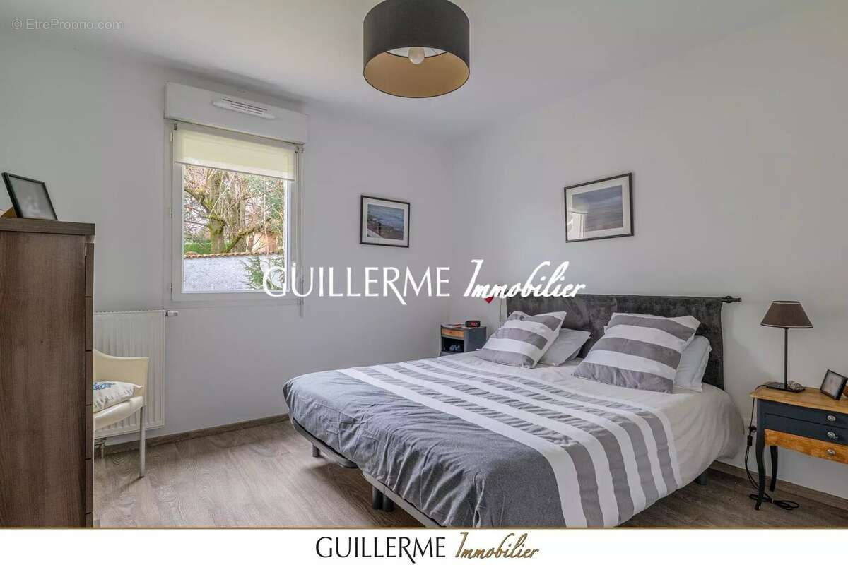 Appartement à GENAY