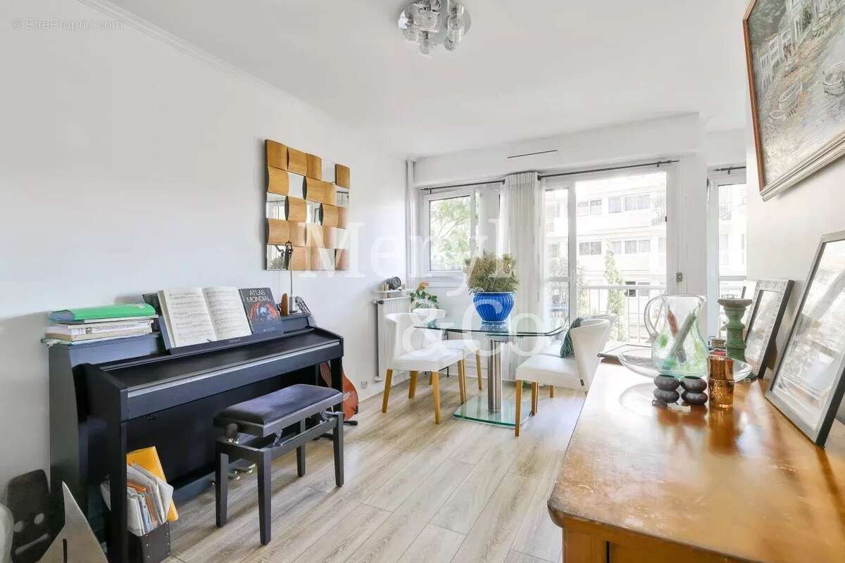 Appartement à LE PLESSIS-ROBINSON