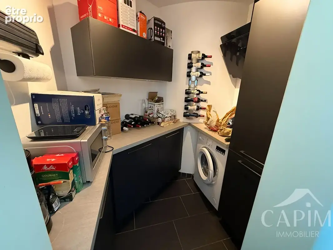 Appartement  HYPER CENTRE Fougeres 3 pièce(s) 82.86 m2- 2 Chambres- Rangements- Balcon-Cave- Grenier- Place de parking possible - photo 7