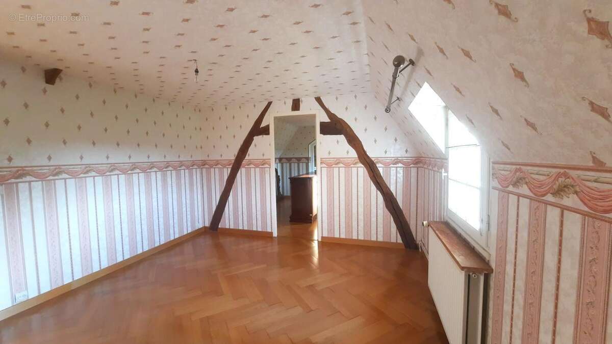 Maison à LA HAYE-DE-ROUTOT