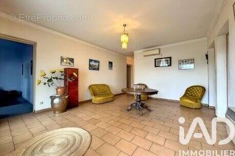 Photo 2 - Appartement à PERNES-LES-FONTAINES