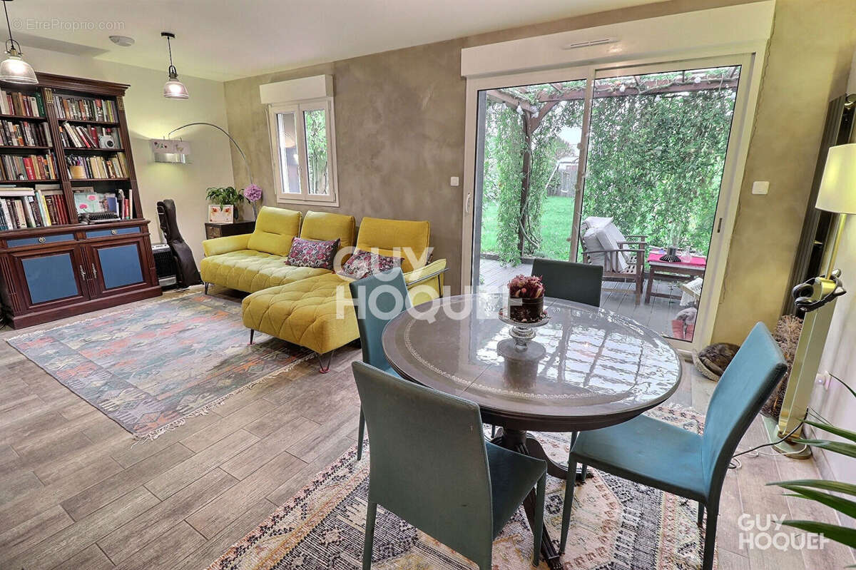 Maison à SAINT-MICHEL-SUR-ORGE