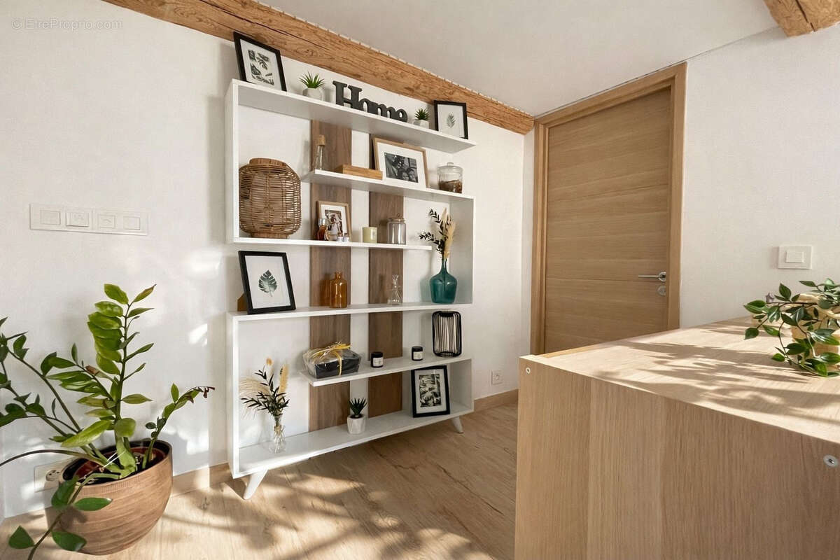 Appartement à MARSEILLE-6E