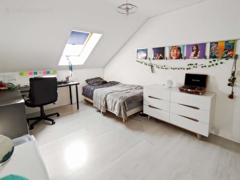 Exclusivite - 02100 gricourt - maison semi-mitoyenne - dpe c - 3 chambres - jardin plein sud - garage - photo 11