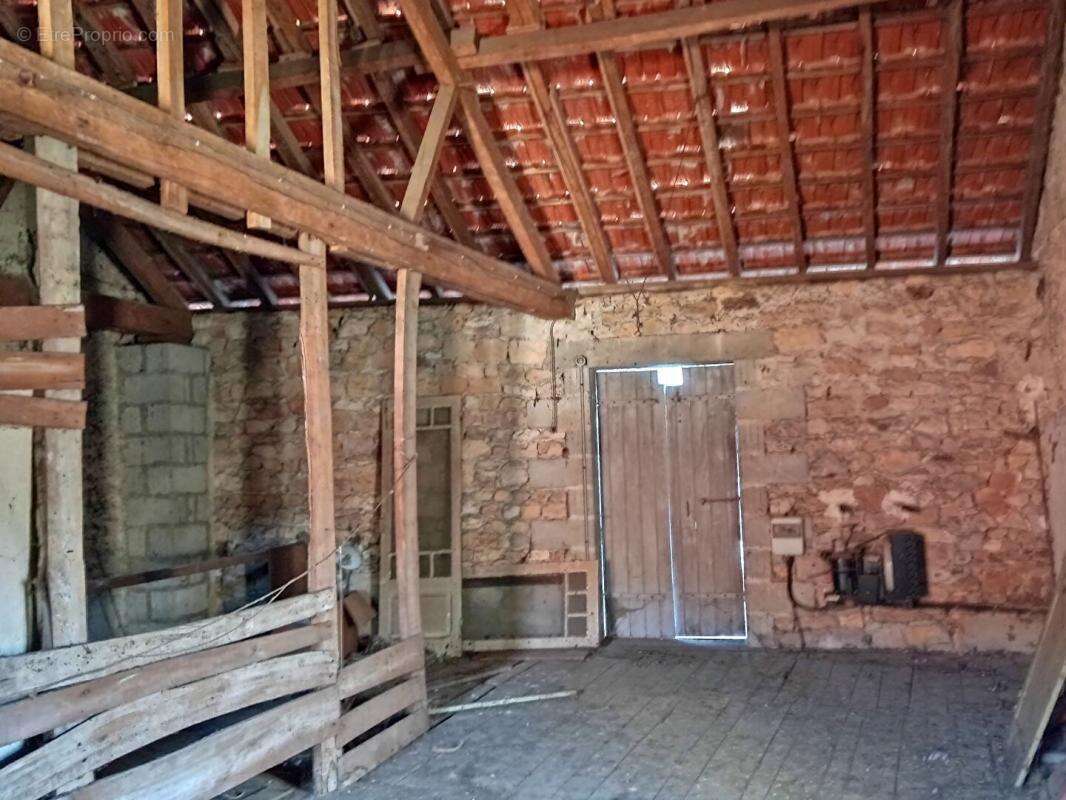 Grange Corgnac Sur L Isle 2 pièce(s) 75 m2 - photo 4