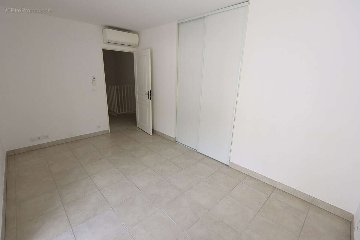 Villa Speracedes 5 pièce(s) 95 m² avec jardin - photo 11