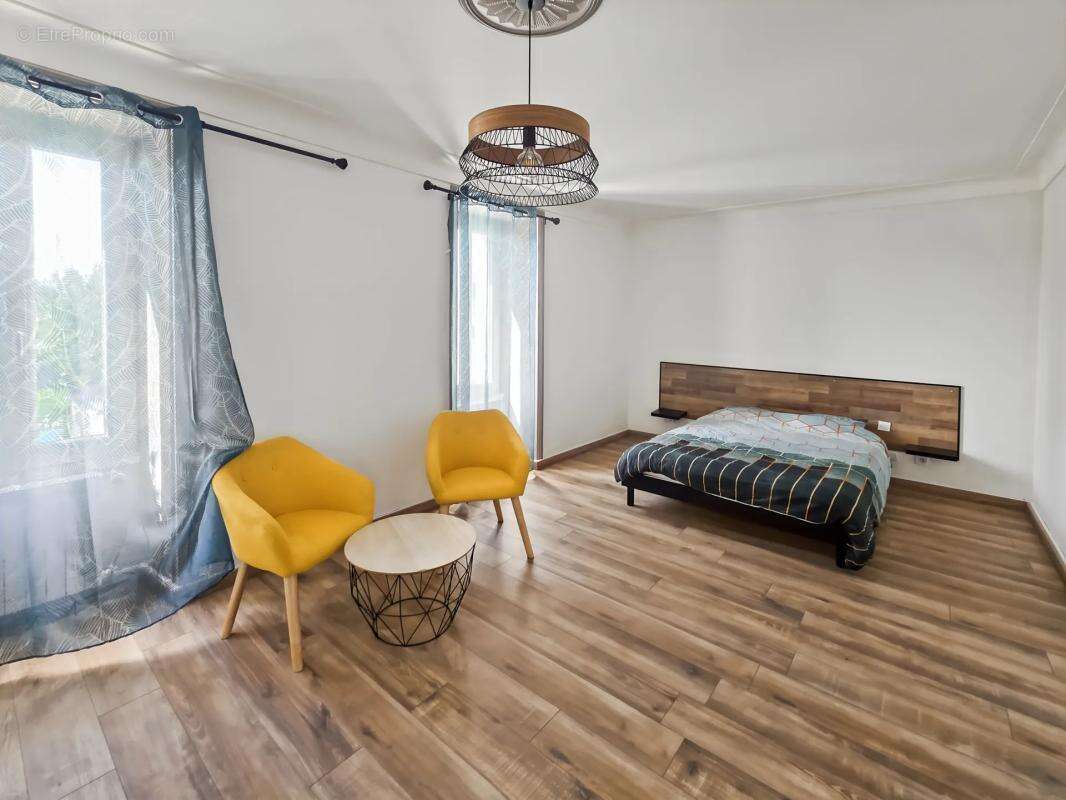 Maison à SAINT-JOACHIM