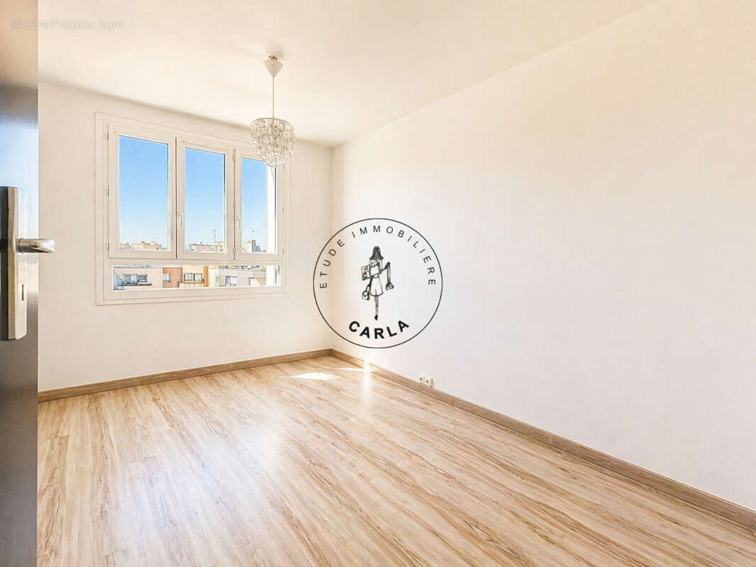Appartement à LYON-8E