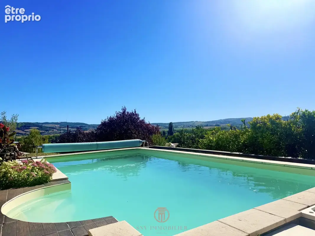 Villa style Île-de-France avec vue - 4 chambres - piscine - garage - photo 24