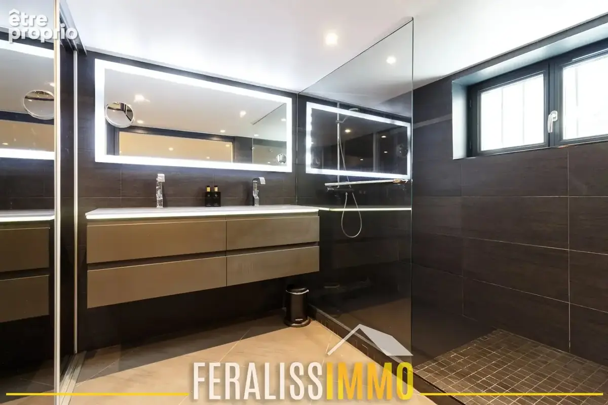 Elégante maison familiale 4 chambres avec piscine et suite p - photo 13