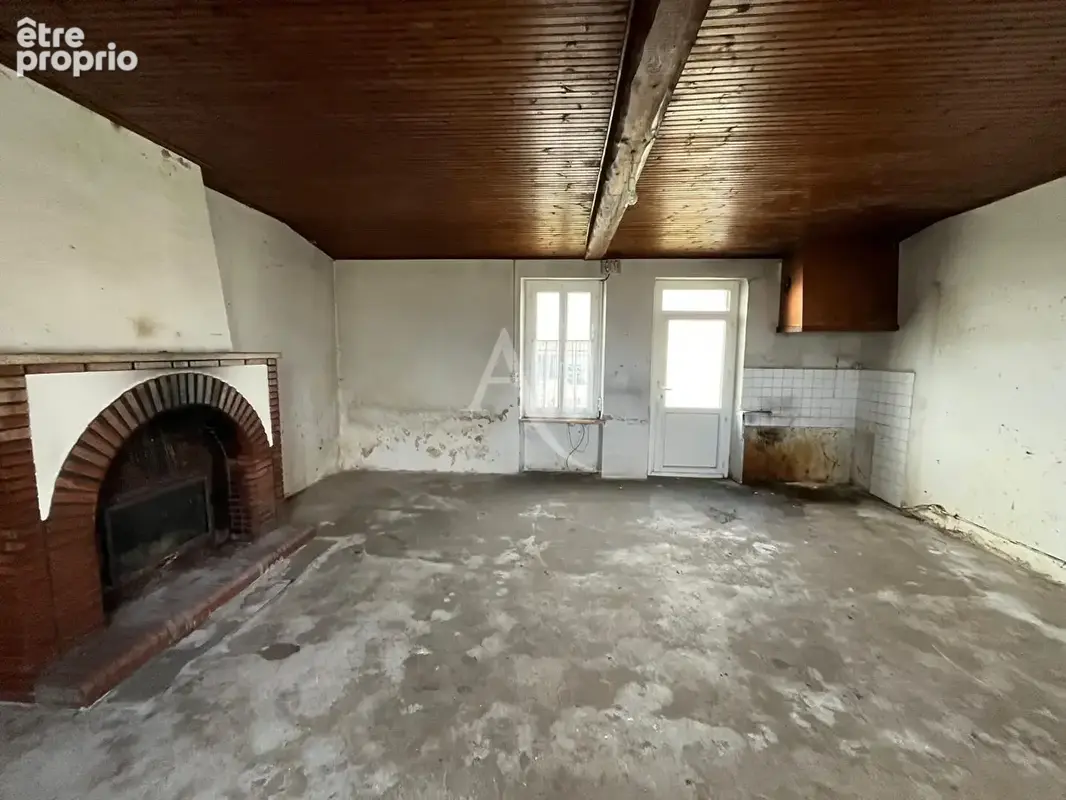 SOULLANS , maison à rénover et à agrandir sur 345 m² - photo 3