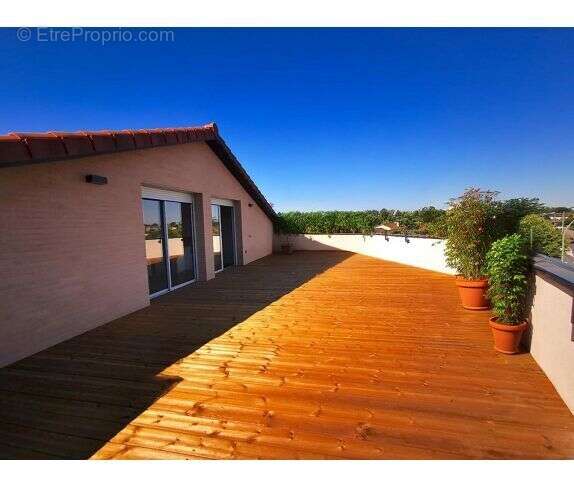 Appartement à BRUGUIERES