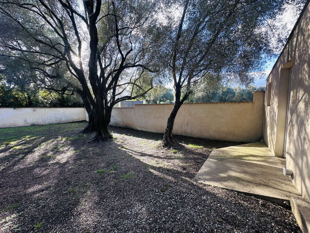 Villa T5 piscine garage - photo 4