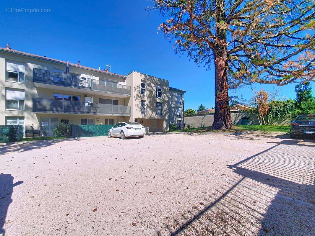 Appartement à PONT-EVEQUE