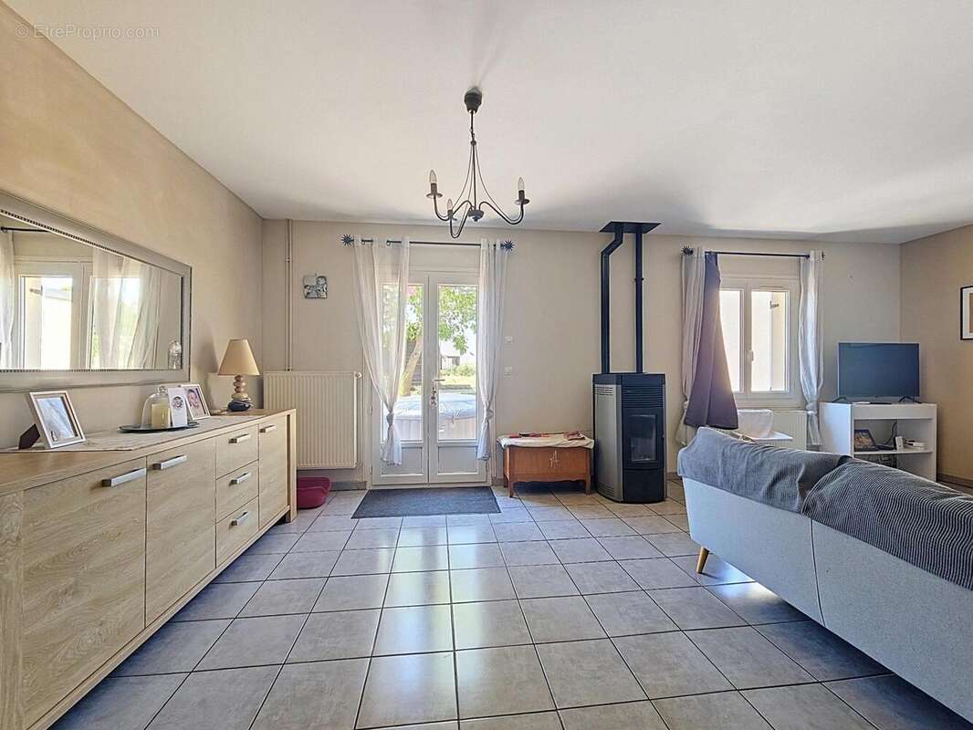 Maison 120 m² à Provins  - photo 8
