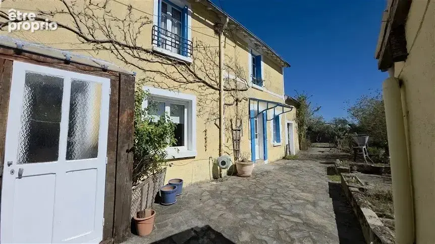 Photo Maison à Magnac-Laval au prix de 164 300€