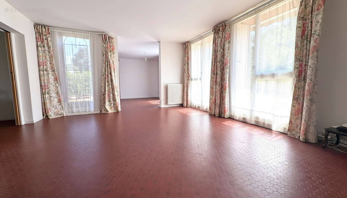 Maison 137m² à évry-courcouronnes - photo 2