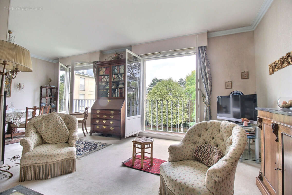 Appartement à VERSAILLES