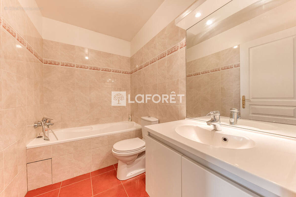 Maison à LA QUEUE-EN-BRIE