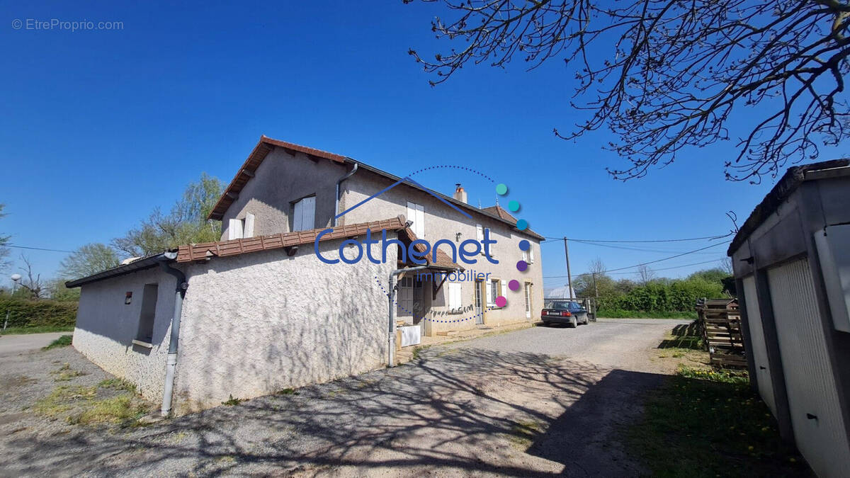 Maison à LIGNY-EN-BRIONNAIS