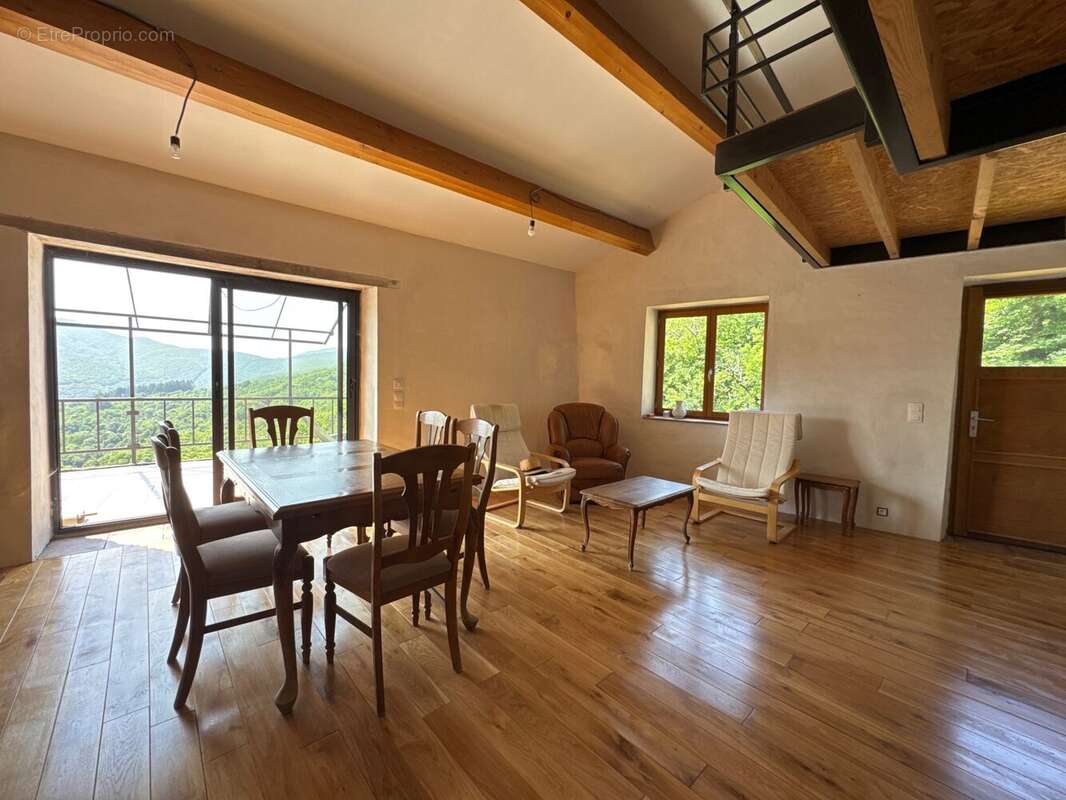 Maison à SAINT-GERVAIS-SUR-MARE