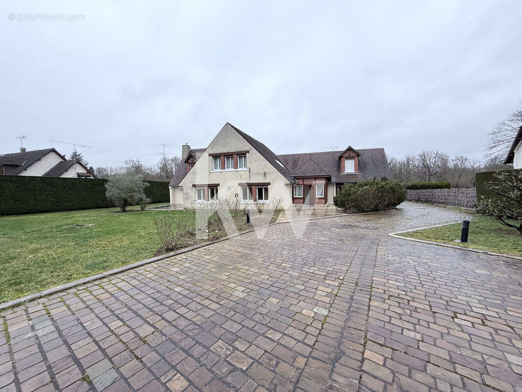 Maison 304 m² à Tour-En-Sologne  - photo 3