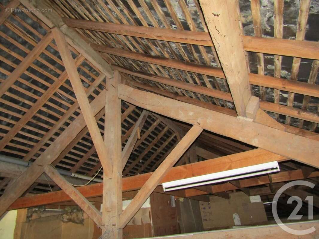 Maison à CHEF-BOUTONNE