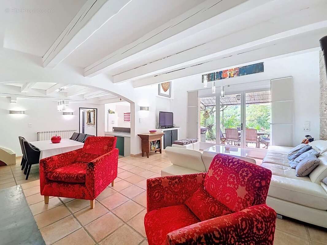 Maison à LE BAR-SUR-LOUP