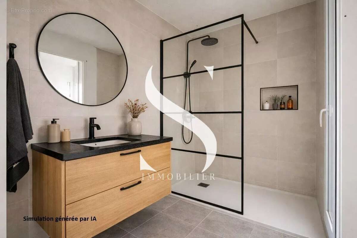 Appartement à VALLAURIS
