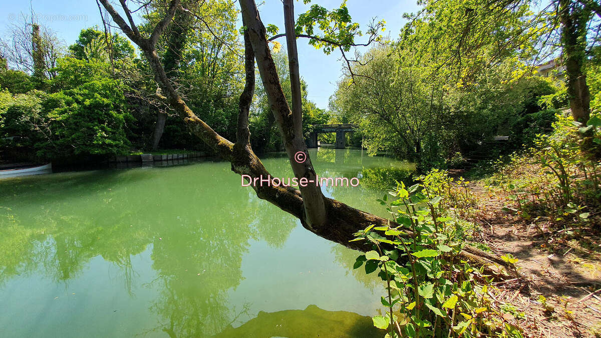 Appartement à SAINT-MAUR-DES-FOSSES