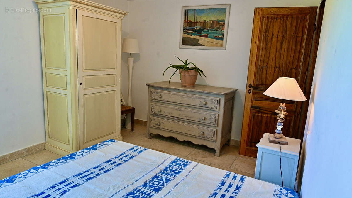 Maison à FORCALQUIER