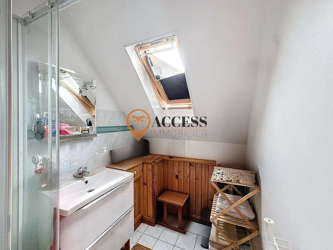 Appartement à EZANVILLE