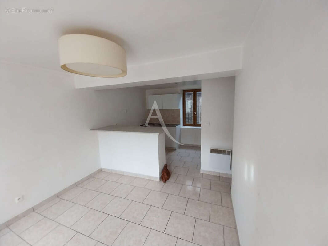 Maison à LES MUREAUX